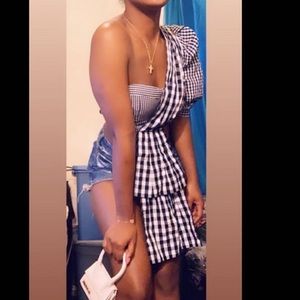 Black and white prissy top